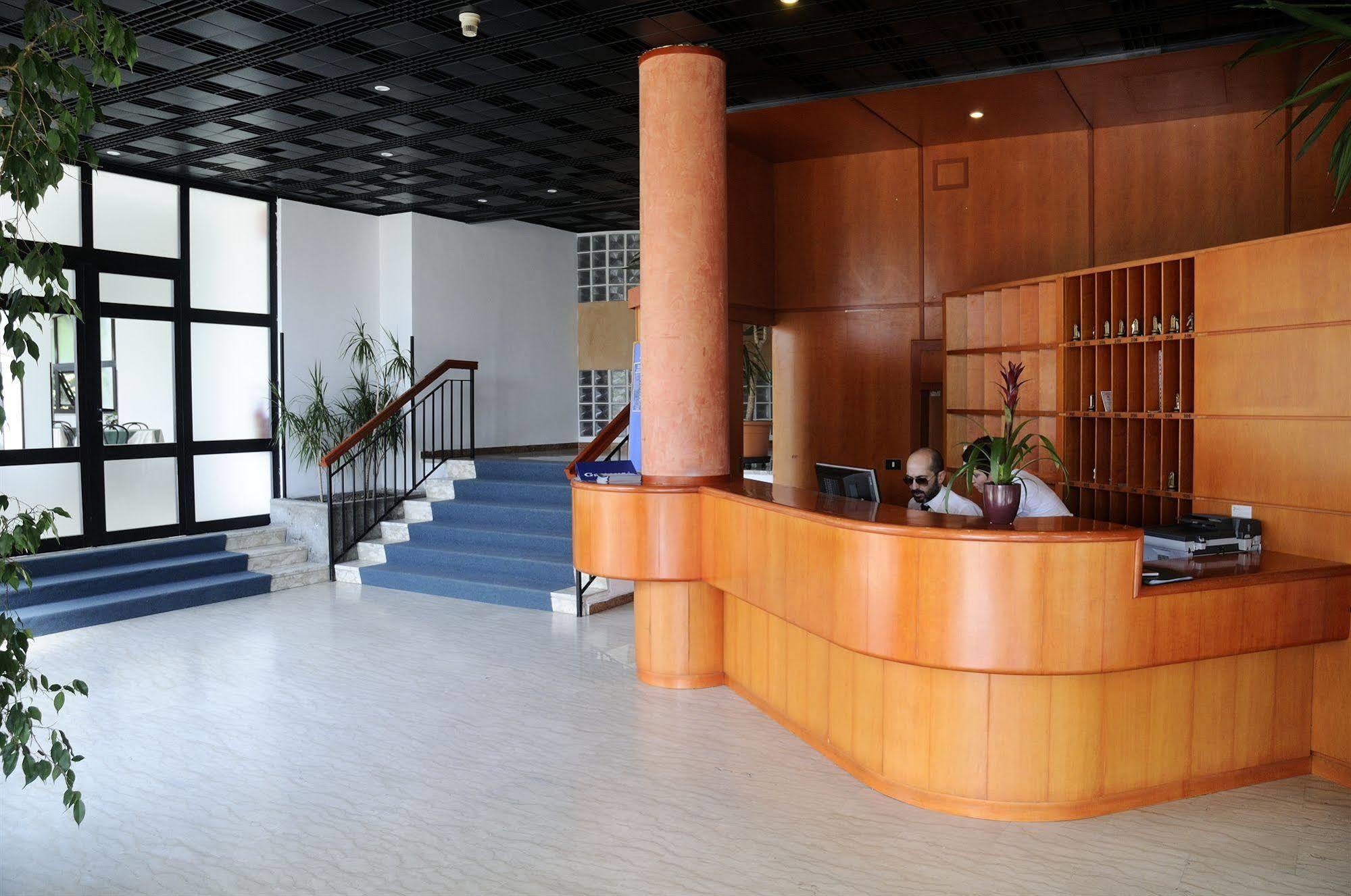 Residence Riva Gaia Terracina Dış mekan fotoğraf
